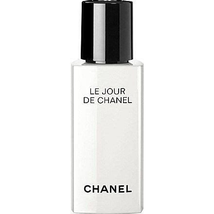 chanel reactivating face care|chanel moisturizer for face.